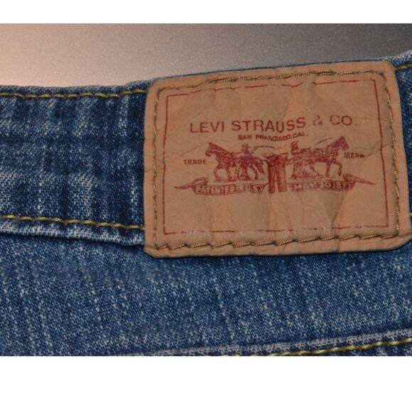 Levi's 519 Low Flare Legs Women's 11S Distressed Denim Jeans Blue Y2K - Picture 6 of 9